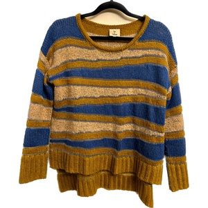 Pullover knit sweater